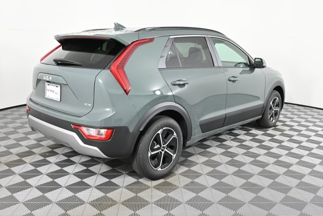 new 2025 Kia Niro car, priced at $30,468