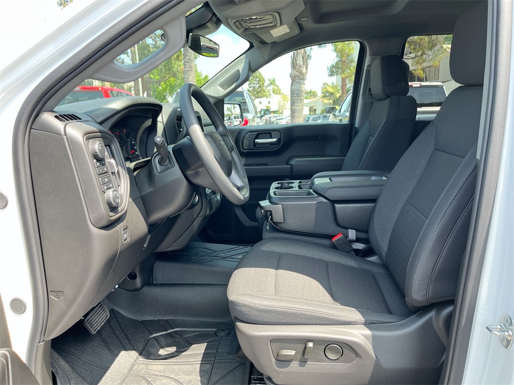 new 2025 Chevrolet Silverado 1500 car, priced at $47,579