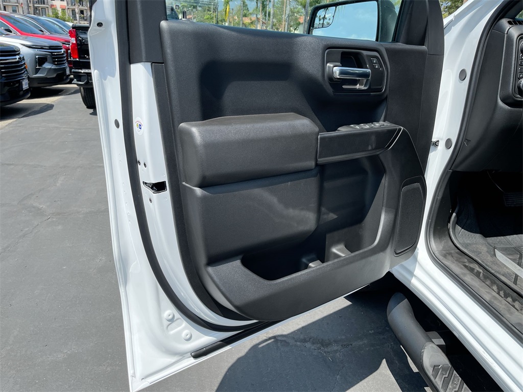 new 2025 Chevrolet Silverado 1500 car, priced at $47,579