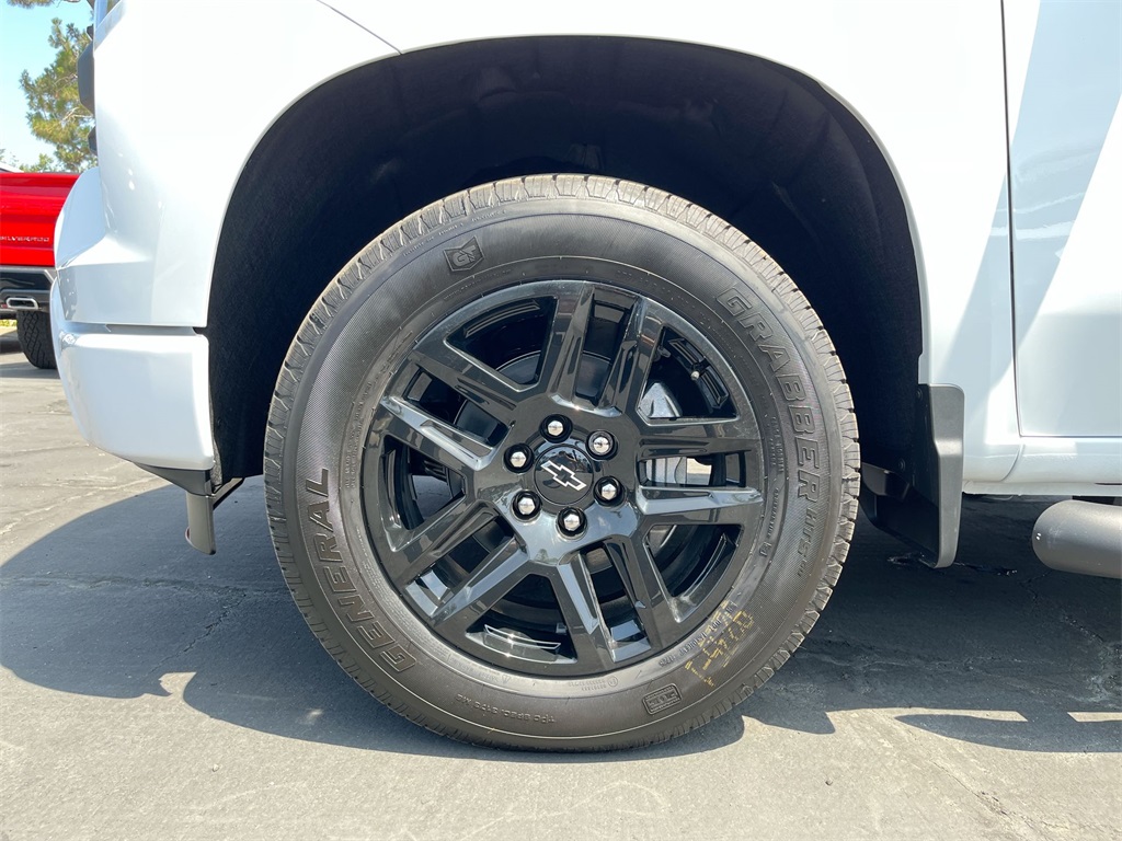 new 2025 Chevrolet Silverado 1500 car, priced at $47,579