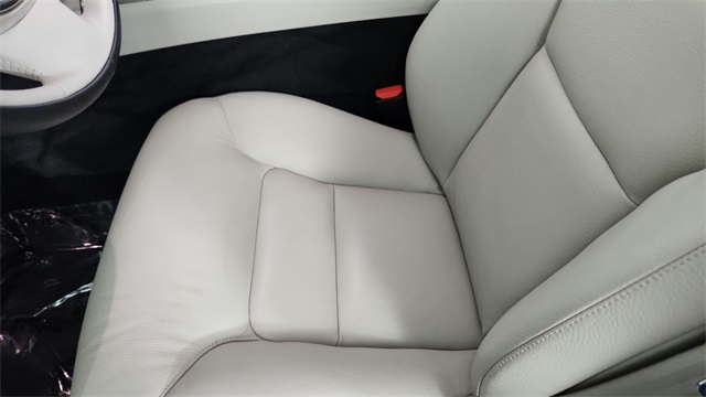 used 2025 Volvo XC60 Plug-In Hybrid car, priced at $65,997
