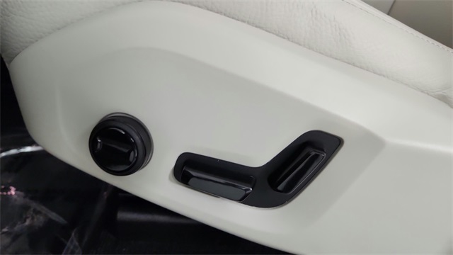 used 2025 Volvo XC60 Plug-In Hybrid car, priced at $65,997