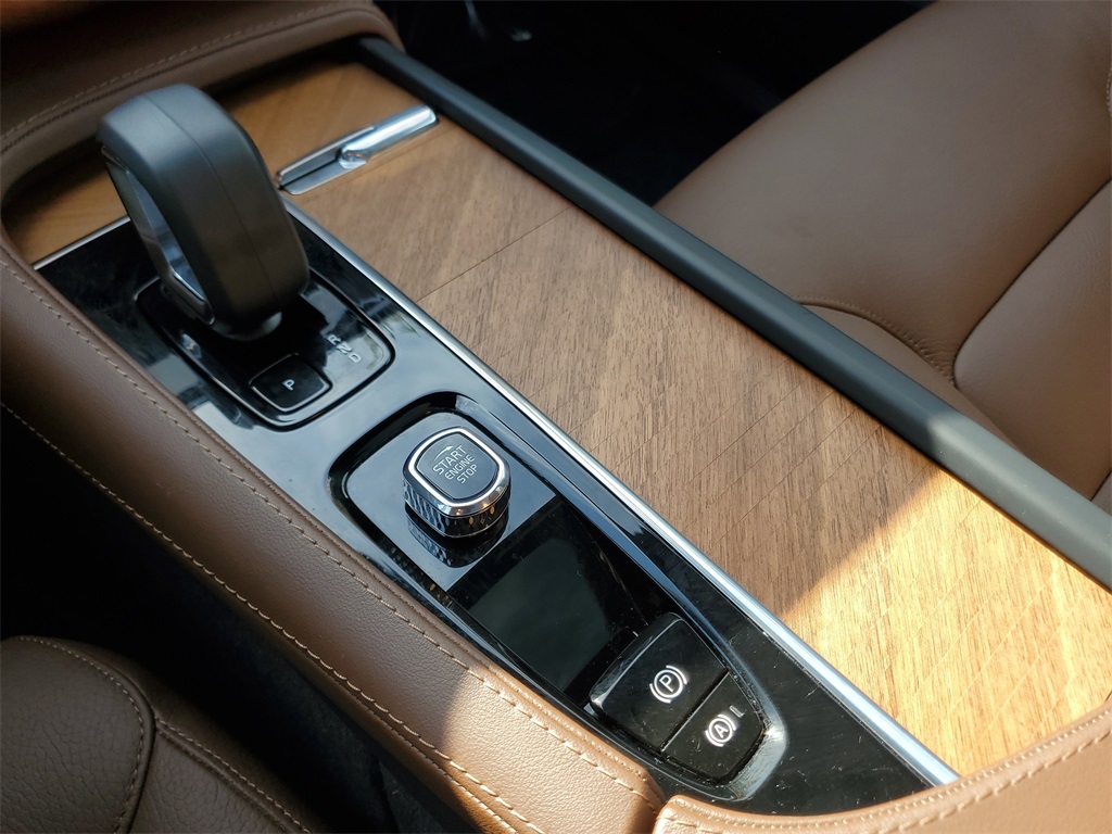 used 2024 Volvo XC90 car
