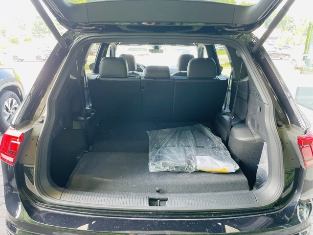 used 2024 Volkswagen Tiguan car, priced at $32,300