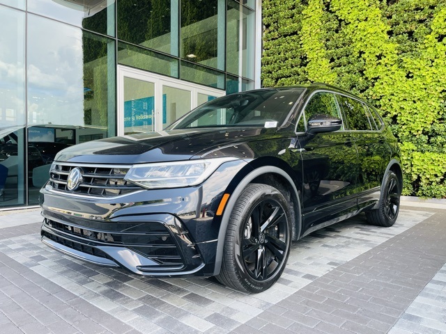 used 2024 Volkswagen Tiguan car, priced at $32,300