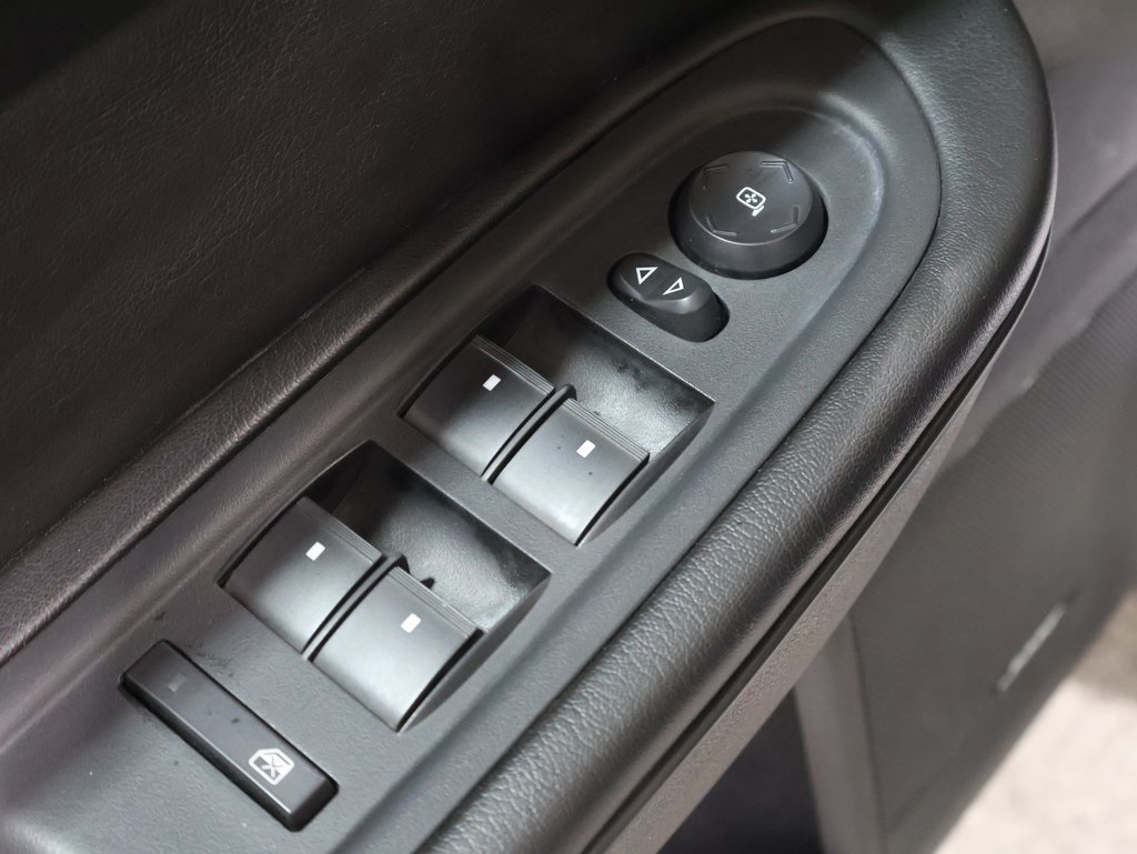 used 2013 Chevrolet Traverse car, priced at $5,500