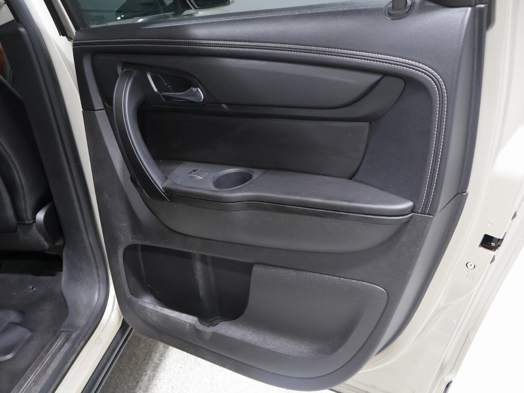 used 2013 Chevrolet Traverse car, priced at $5,500