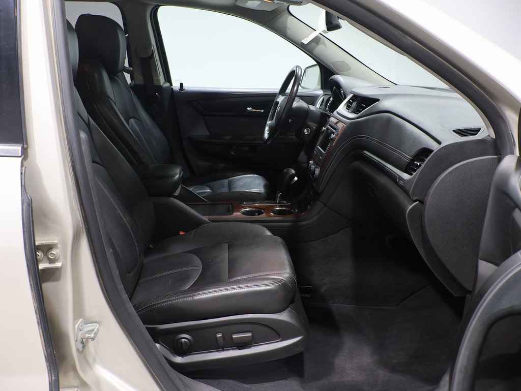 used 2013 Chevrolet Traverse car, priced at $5,500