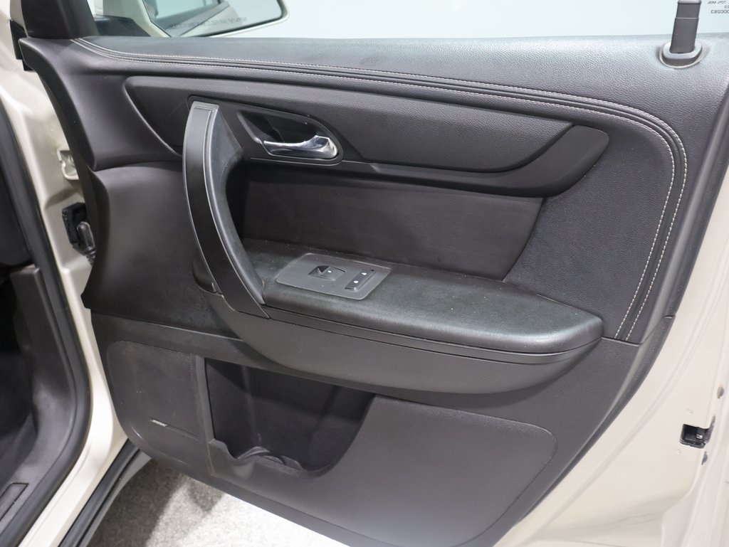 used 2013 Chevrolet Traverse car, priced at $5,500
