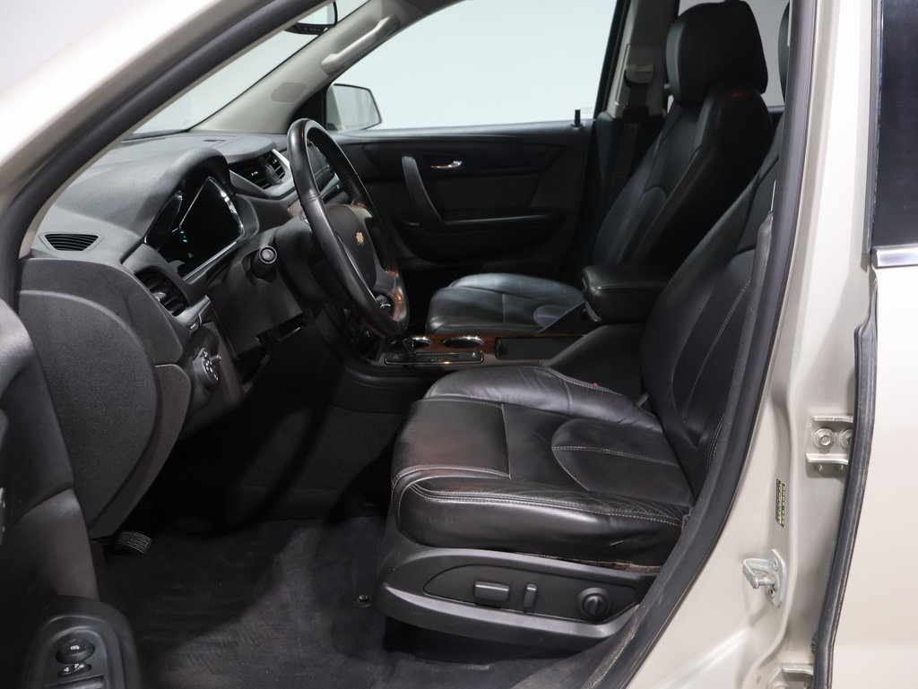 used 2013 Chevrolet Traverse car, priced at $5,500