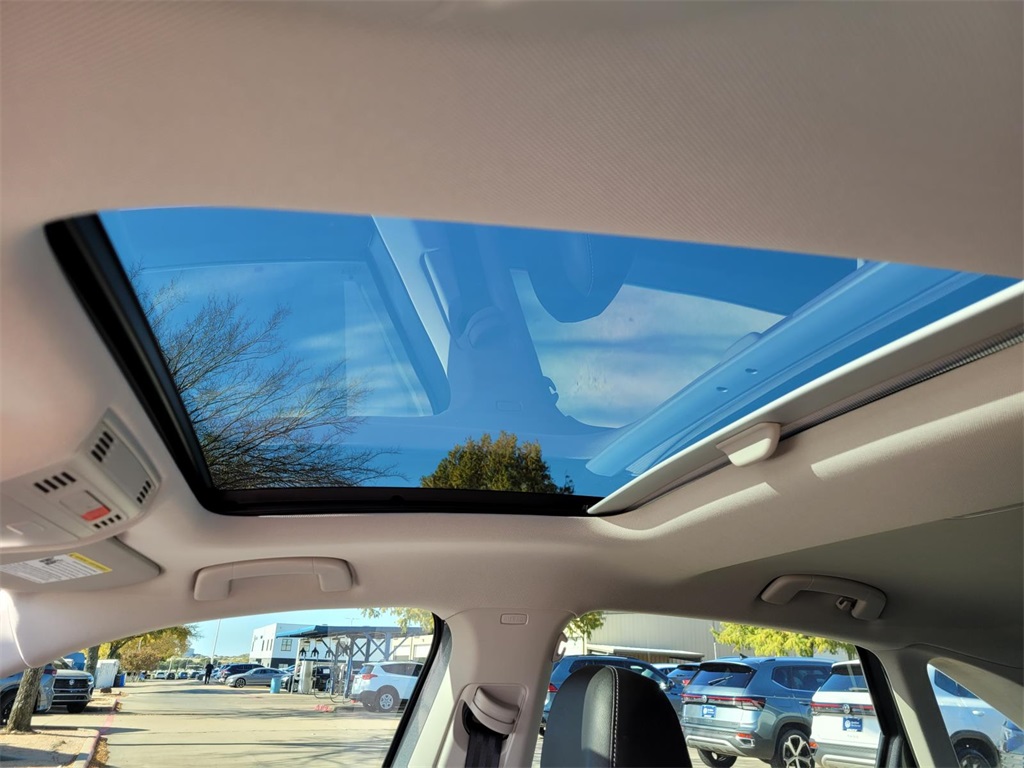 used 2025 Volkswagen Jetta car, priced at $22,656