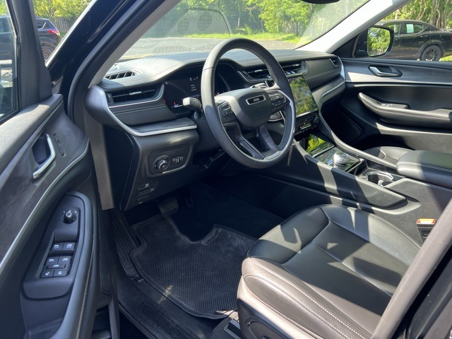 used 2023 Jeep Grand Cherokee car, priced at $30,000