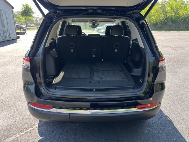 used 2023 Jeep Grand Cherokee car, priced at $30,000