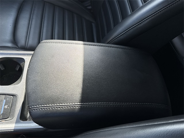 used 2024 Ford Edge car, priced at $24,499