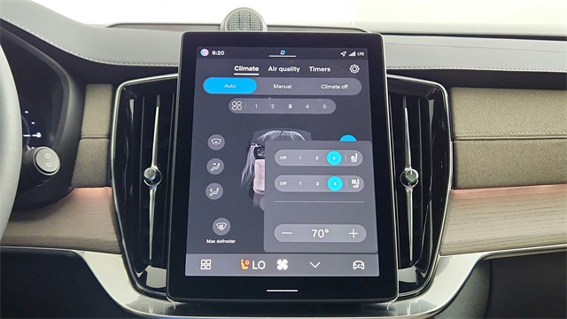 new 2026 Volvo XC90 Plug-In Hybrid car, priced at $92,705