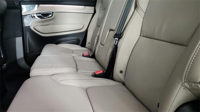new 2026 Volvo XC90 Plug-In Hybrid car, priced at $92,705