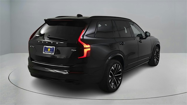 new 2026 Volvo XC90 Plug-In Hybrid car, priced at $92,705