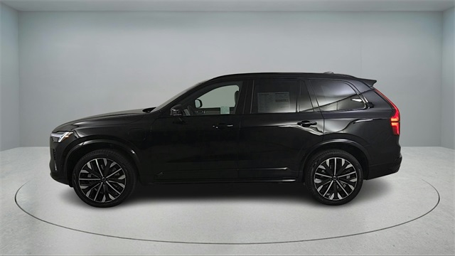 new 2026 Volvo XC90 Plug-In Hybrid car, priced at $92,705