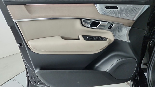 new 2026 Volvo XC90 Plug-In Hybrid car, priced at $92,705
