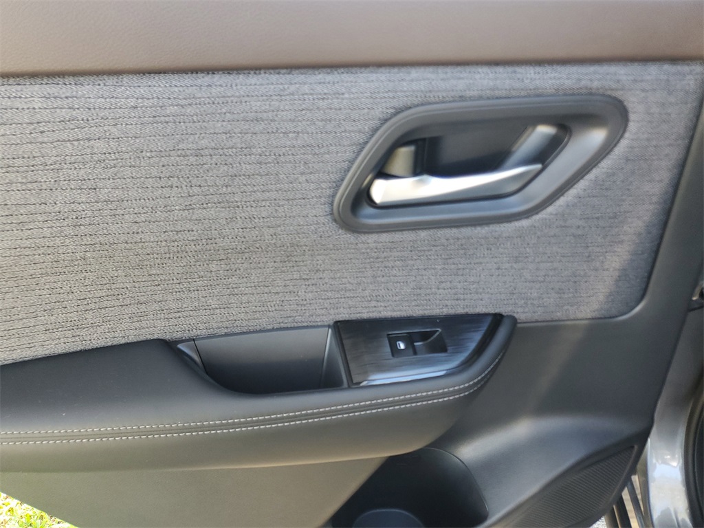used 2022 Nissan Rogue car, priced at $19,995