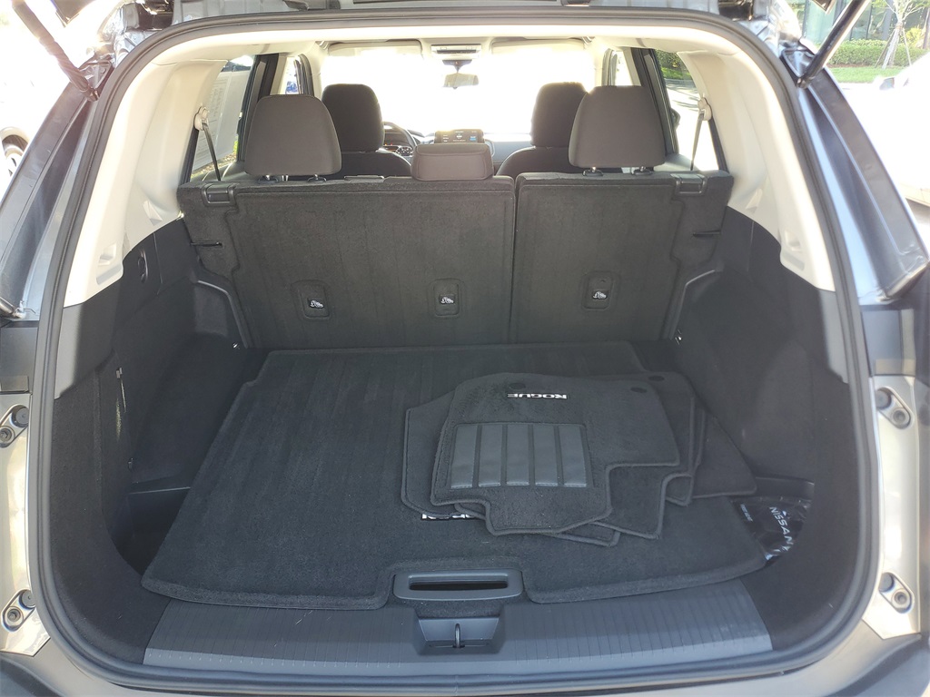 used 2022 Nissan Rogue car, priced at $19,995