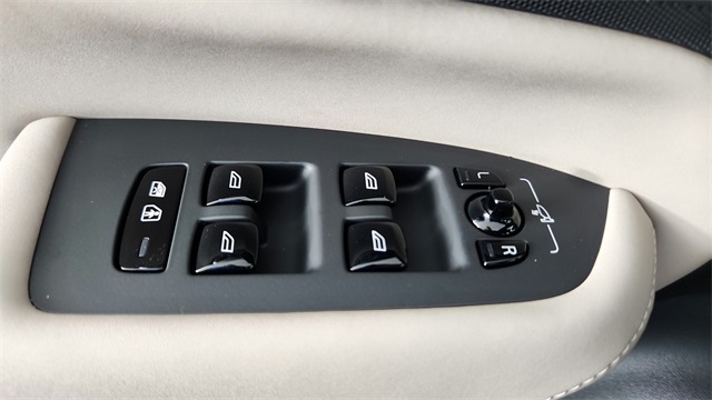 new 2026 Volvo XC90 car, priced at $68,035