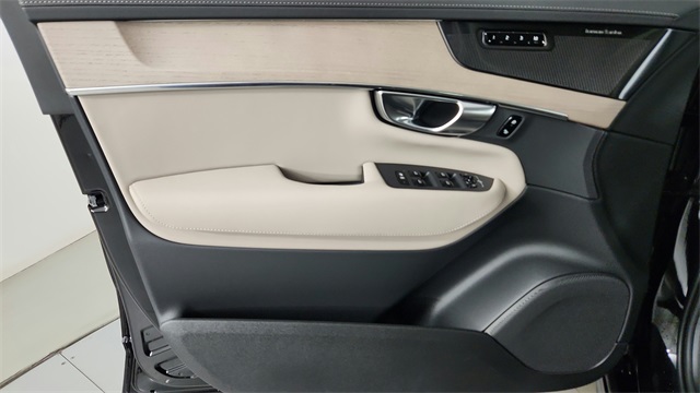 new 2026 Volvo XC90 car, priced at $68,035