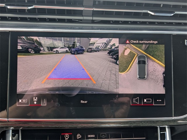 new 2025 Audi Q7 car, priced at $72,080