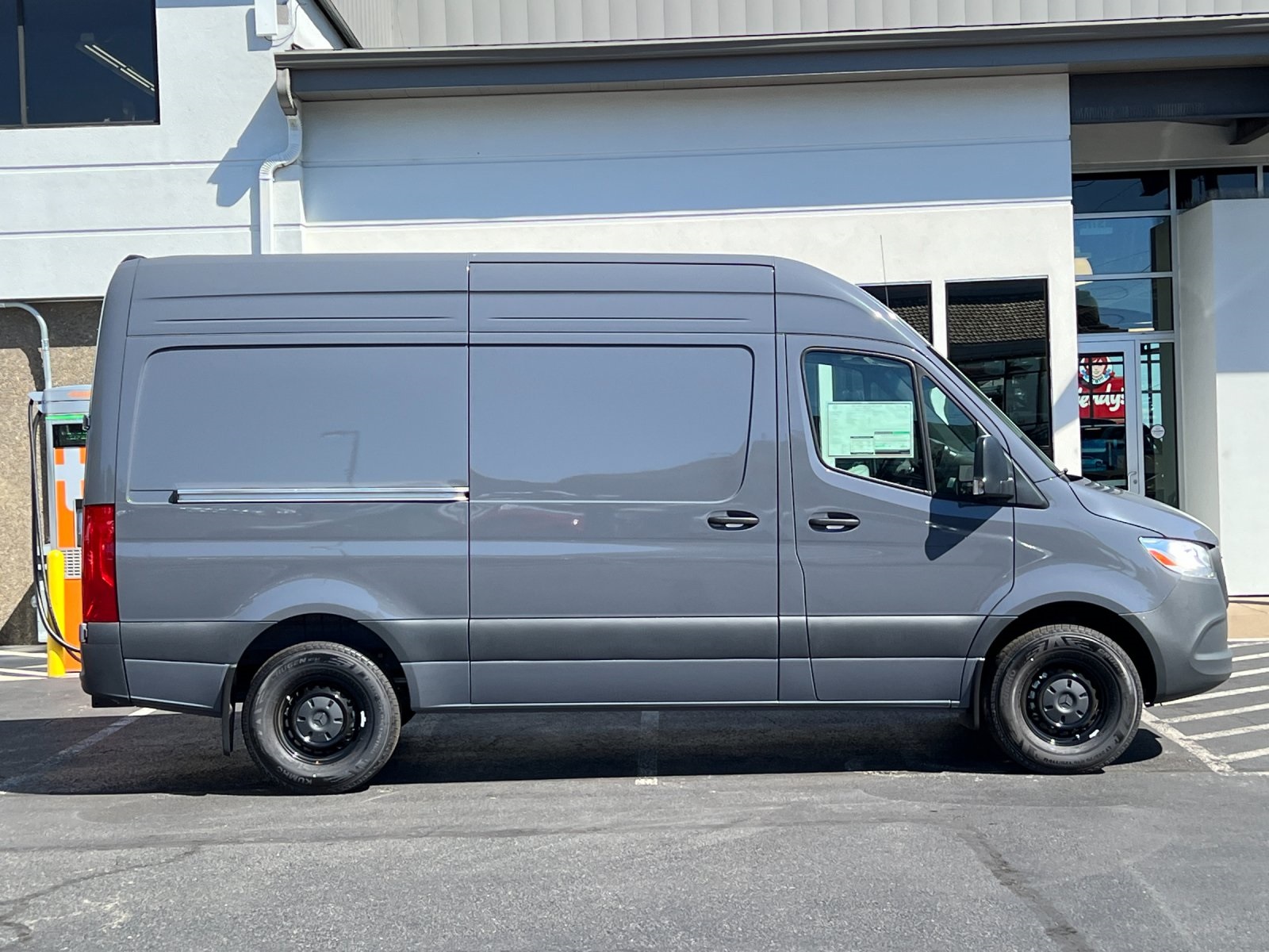 new 2025 Mercedes-Benz Sprinter 2500 car