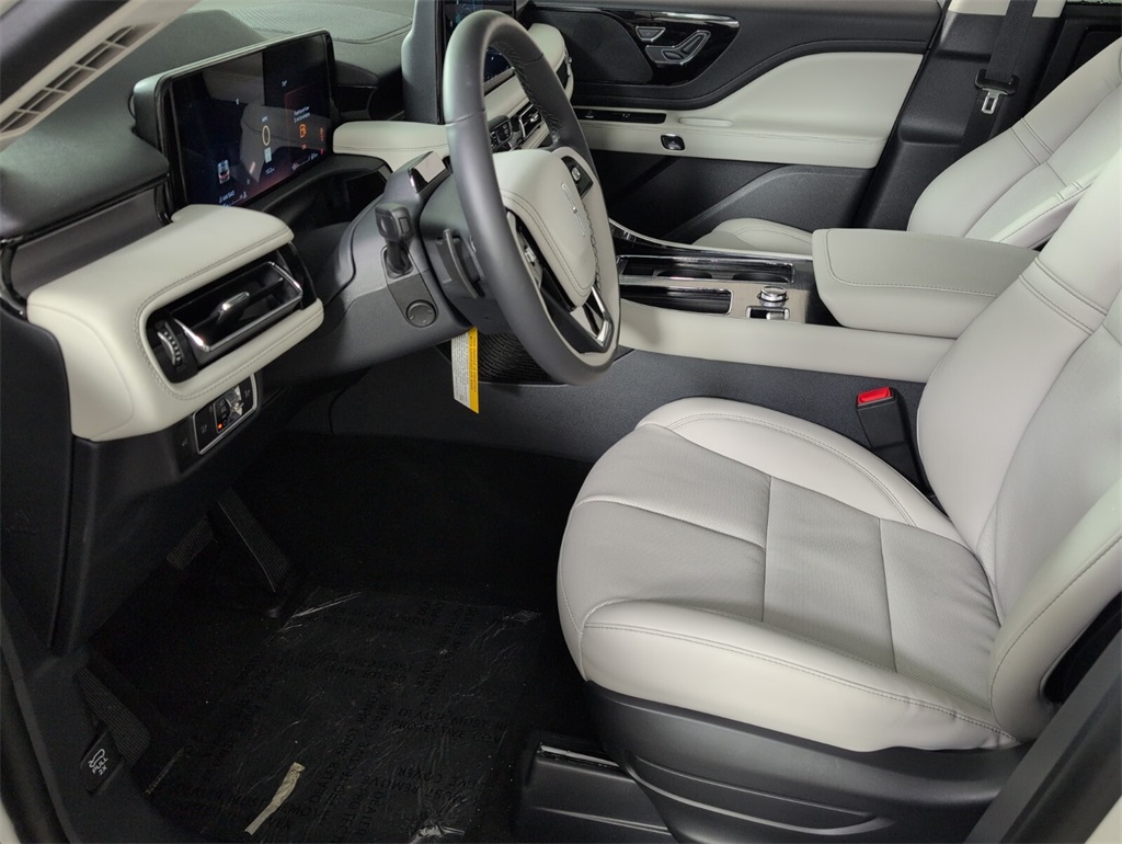 new 2025 Lincoln Aviator car, priced at $60,230