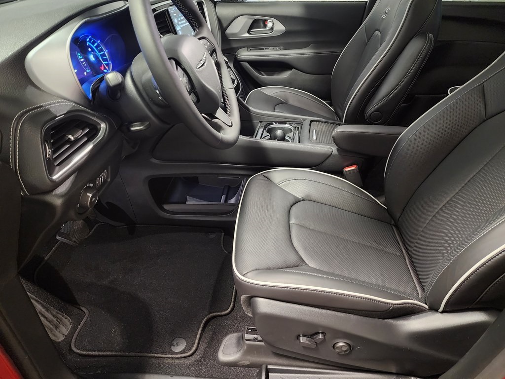 new 2025 Chrysler Pacifica Hybrid car, priced at $43,999