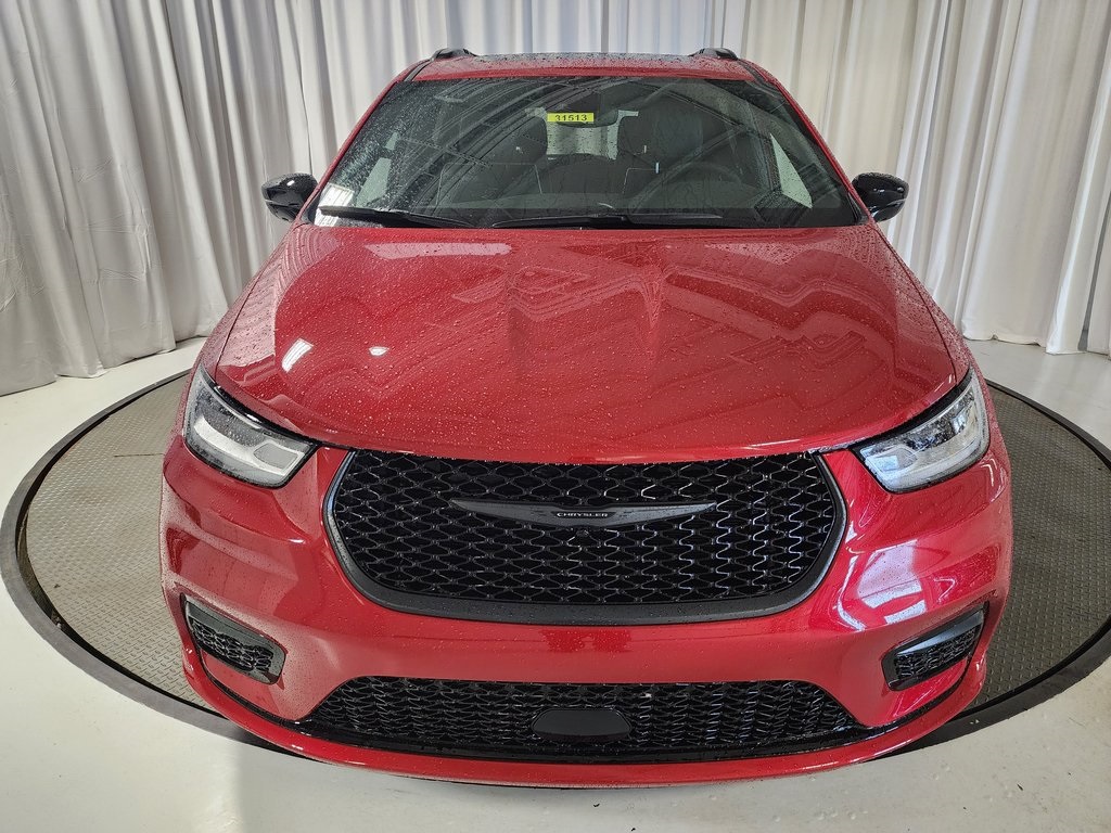 new 2025 Chrysler Pacifica Hybrid car, priced at $43,999