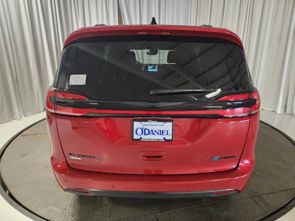 new 2025 Chrysler Pacifica Hybrid car, priced at $43,999