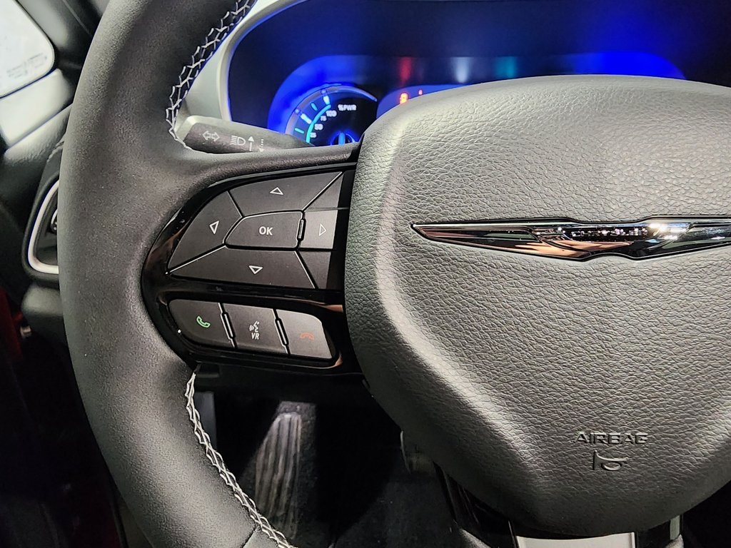 new 2025 Chrysler Pacifica Hybrid car, priced at $43,999