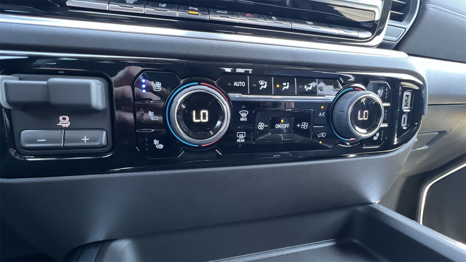 new 2025 Chevrolet Silverado 3500HD car, priced at $113,525