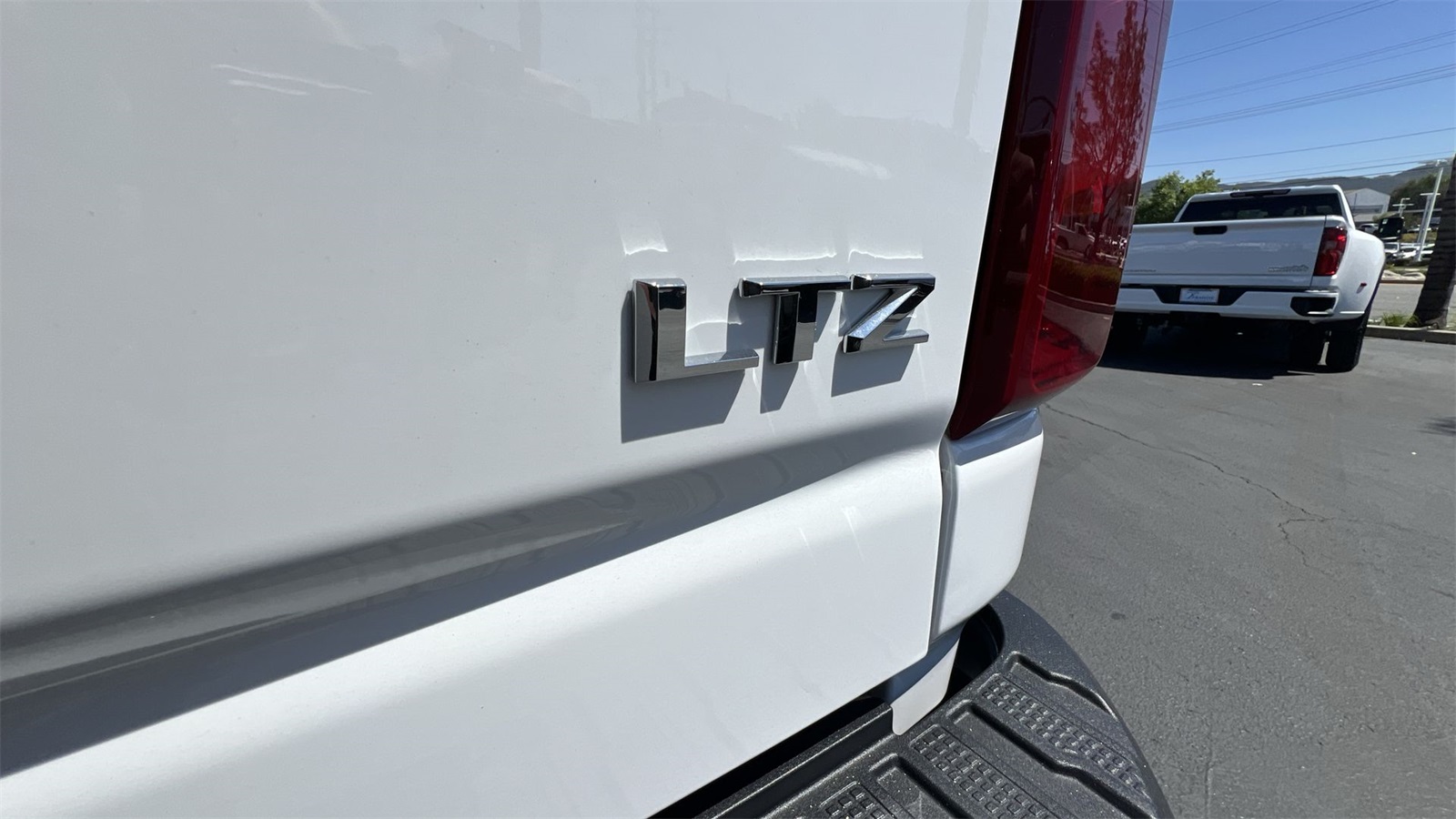 new 2025 Chevrolet Silverado 3500HD car, priced at $113,525