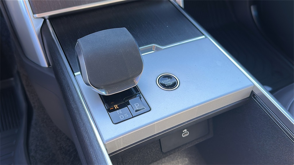 new 2025 Land Rover Range Rover car, priced at $120,955