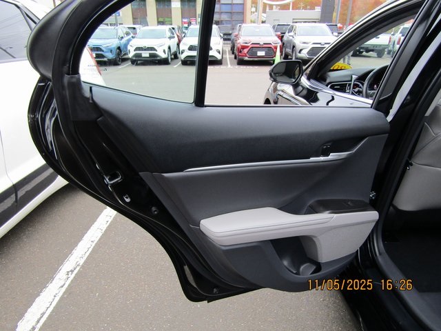 used 2023 Toyota Camry Hybrid car, priced at $29,999