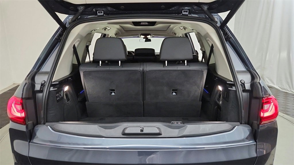 used 2022 BMW X7 car, priced at $40,330