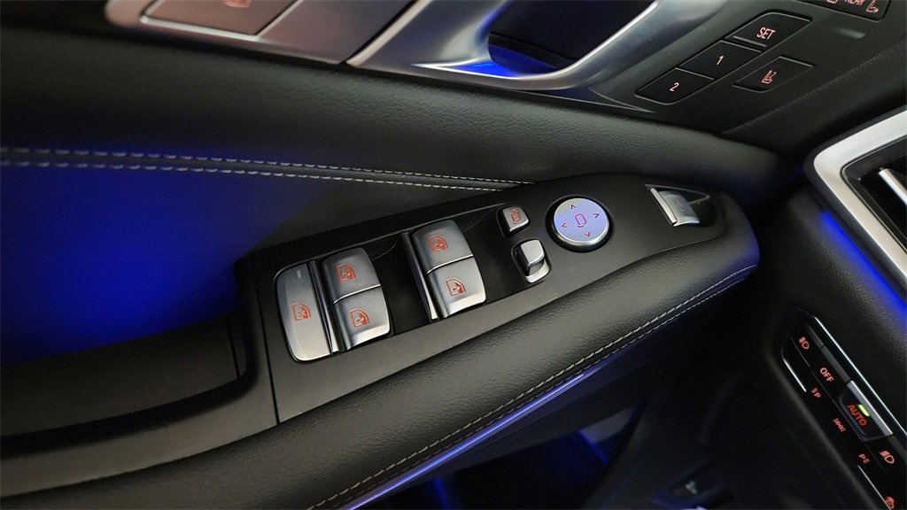 used 2022 BMW X7 car, priced at $40,330