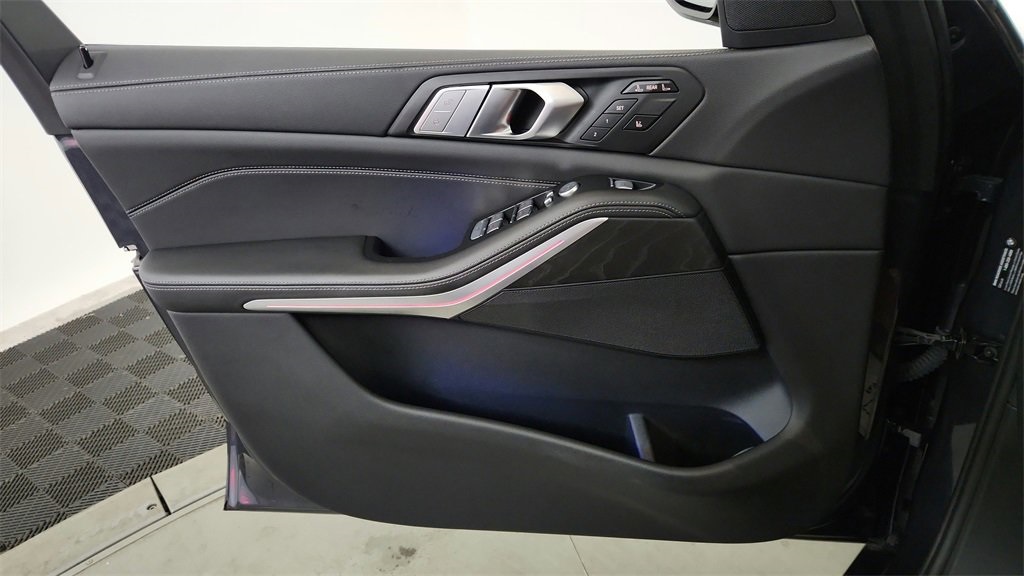 used 2022 BMW X7 car, priced at $40,330