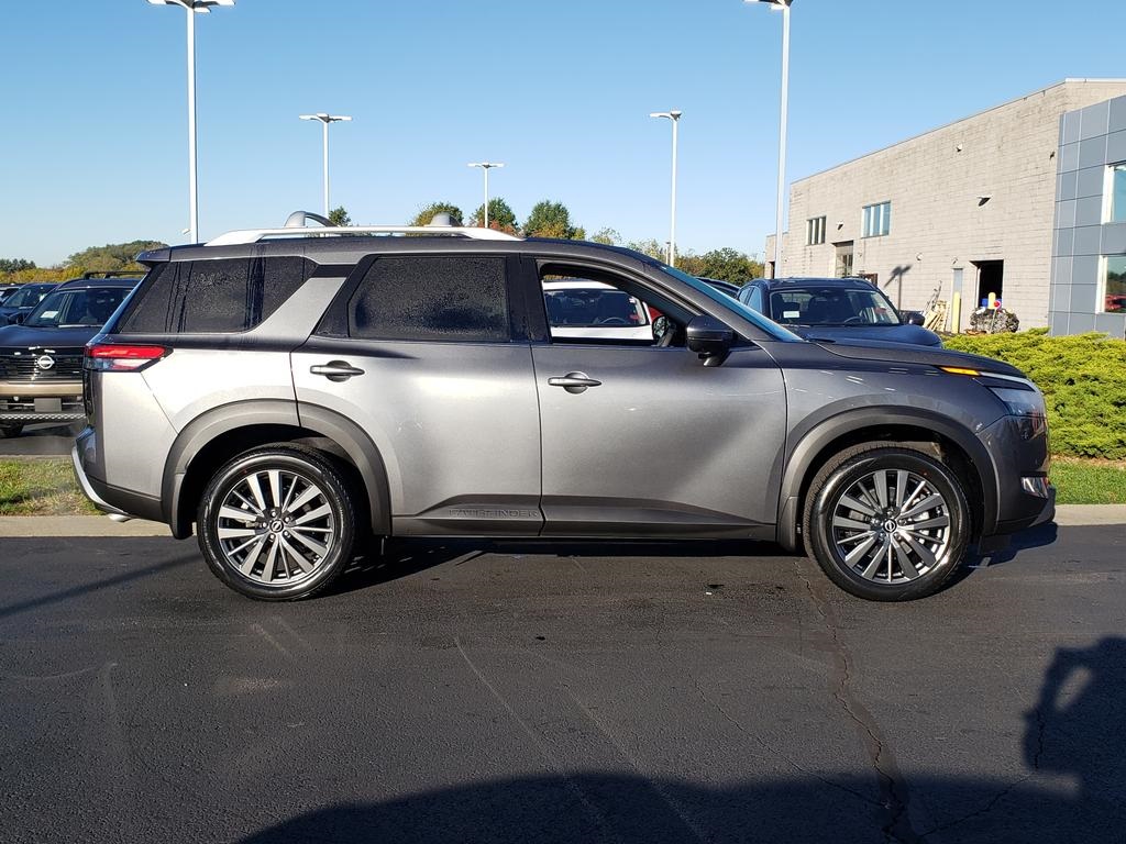 new 2025 Nissan Pathfinder car, priced at $40,728