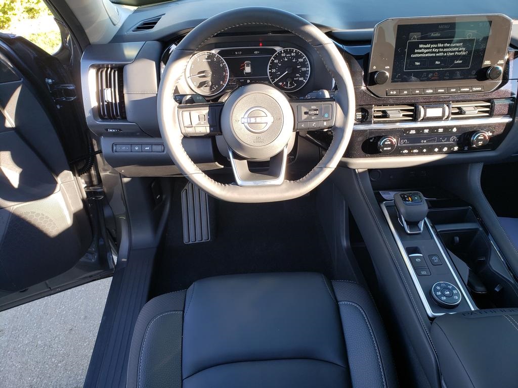 new 2025 Nissan Pathfinder car, priced at $40,728