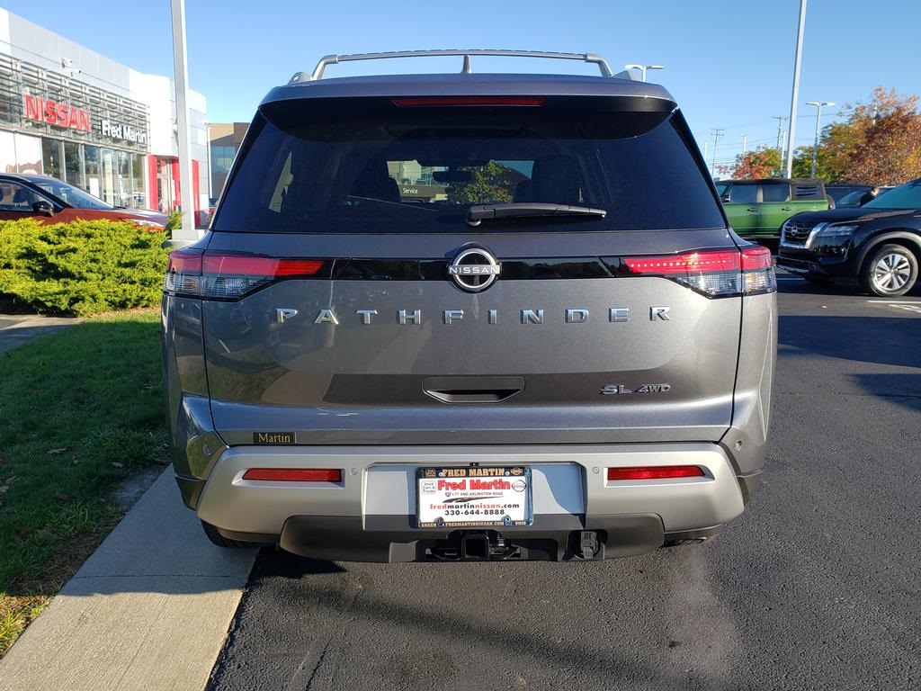 new 2025 Nissan Pathfinder car, priced at $40,728