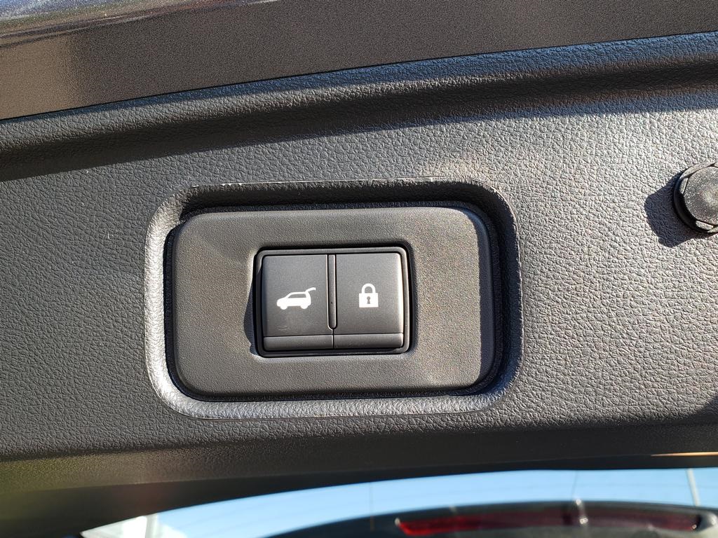 new 2025 Nissan Pathfinder car, priced at $40,728