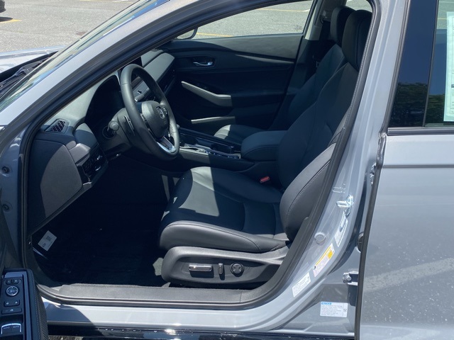 new 2025 Honda Accord Hybrid car, priced at $38,042