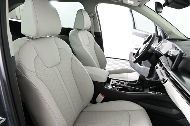 new 2025 Kia Sorento car, priced at $34,803