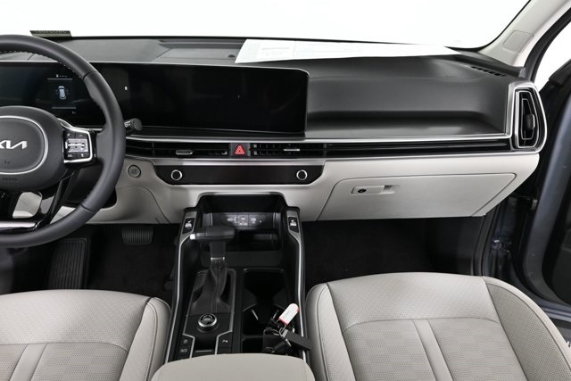 new 2025 Kia Sorento car, priced at $34,803