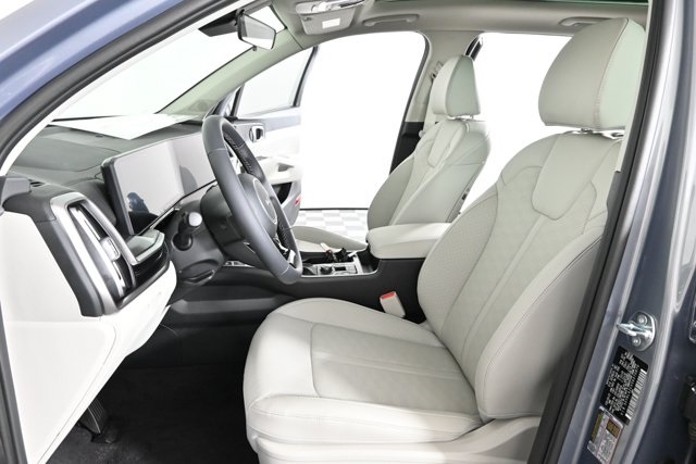 new 2025 Kia Sorento car, priced at $34,803