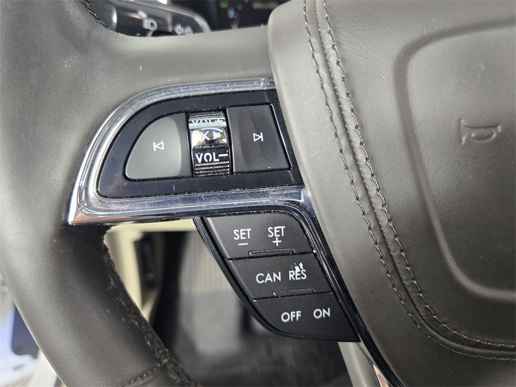 used 2017 Lincoln Continental car, priced at $21,998